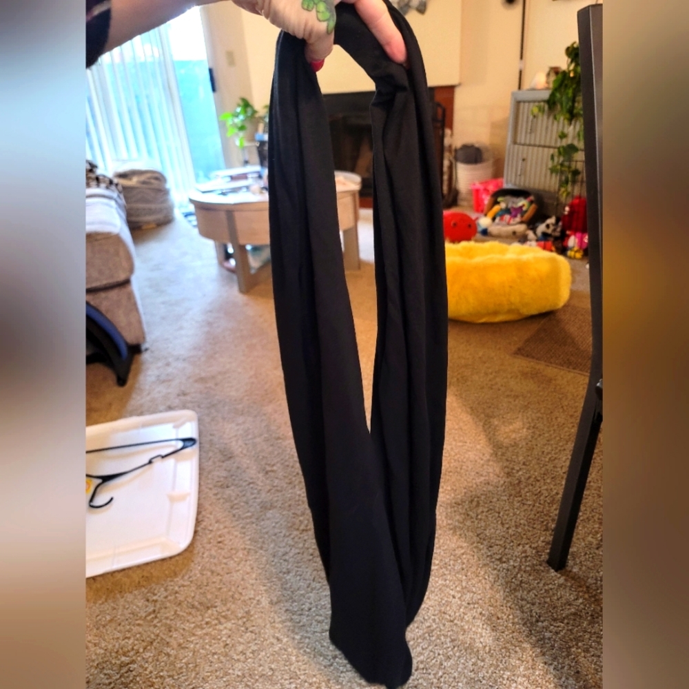 Black infinity scarf
